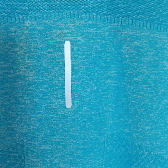 Women's long sleeve blue exercise shirt. - Picture 6 of 7